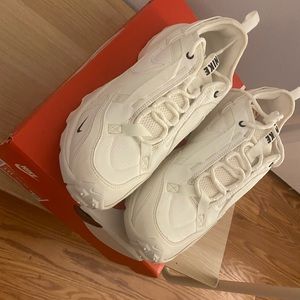 Wmns TC 7900 sail (Brand New) NEVER BEEN WORN
